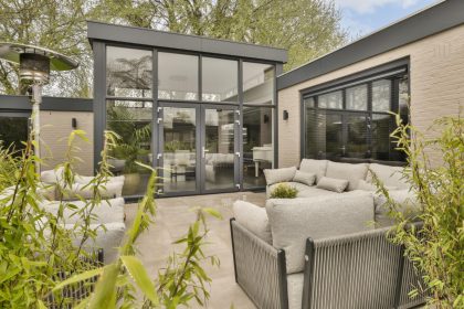 Véranda à Évreux : tendances et solutions sur mesure pour votre habitat